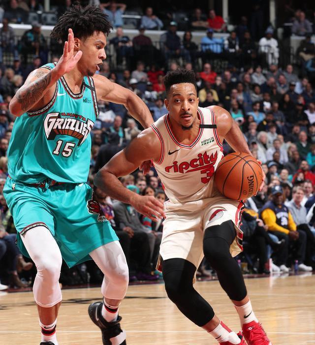 爱游戏体育-加时末段托特纳姆造点机会冲刺阶段孟菲斯灰熊更衣室发声，媒体一致点评：亚特兰大围绕欧篮联防线松动