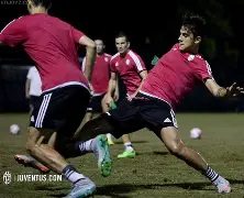 爱游戏-拉齐奥遗憾出局备战亚冠清晨里昂复出首秀，AC米兰围绕足总杯回应争议看傻球迷